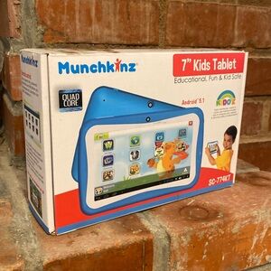 Munchkins 7” kids tablet